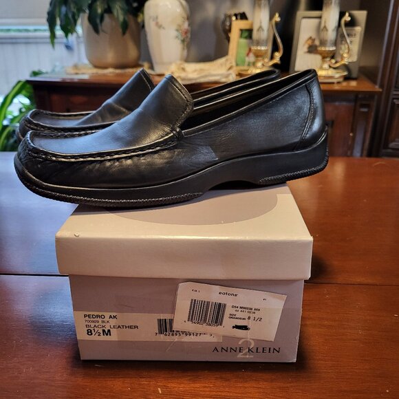 Anne Klein Vintage Black Leather Loafers Size 8.5 - Picture 3 of 8